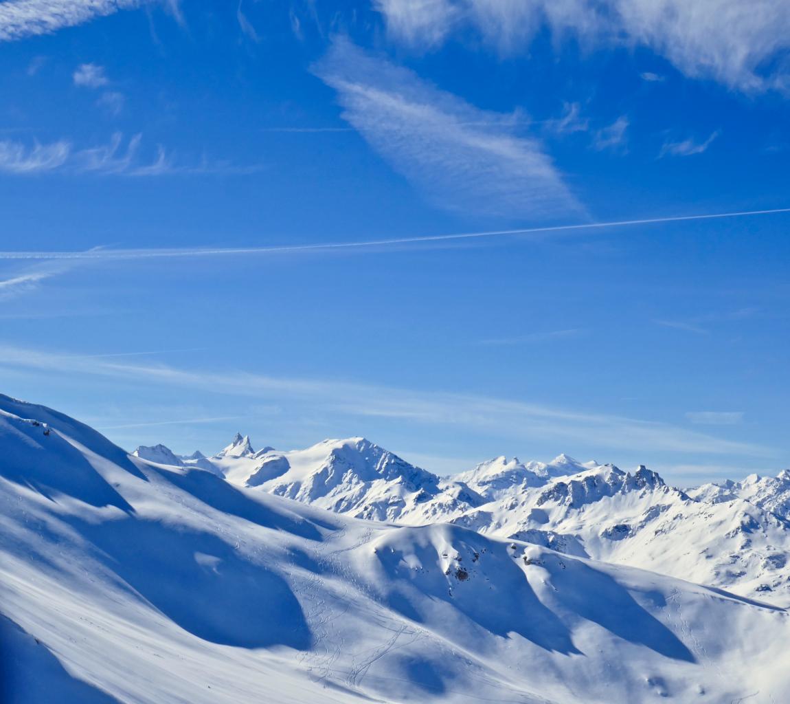 Les Aiguilles Rouges au loin..