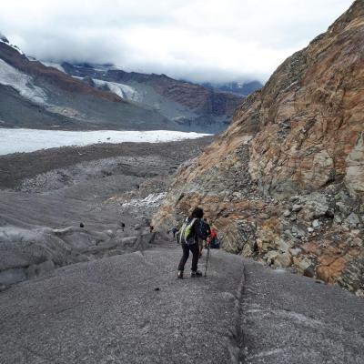 on attaque par une jolie descente sur glace.